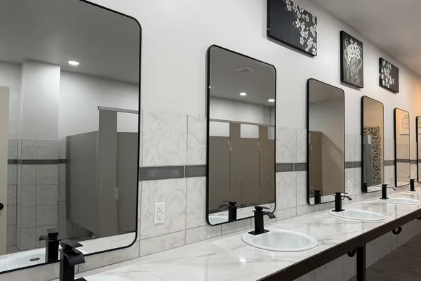 Bathhouse vanities